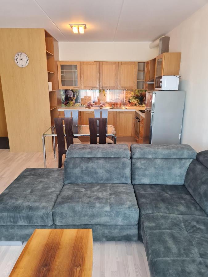 Cozy One Bedroom Apartment In City Center Tallinn Exteriér fotografie